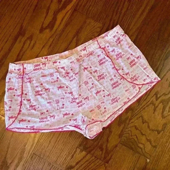 VICTORIA'S SECRET Sleep Shorts Boxer Lounger Size Large Love Hearts Logo Angel - Picture 2 of 7